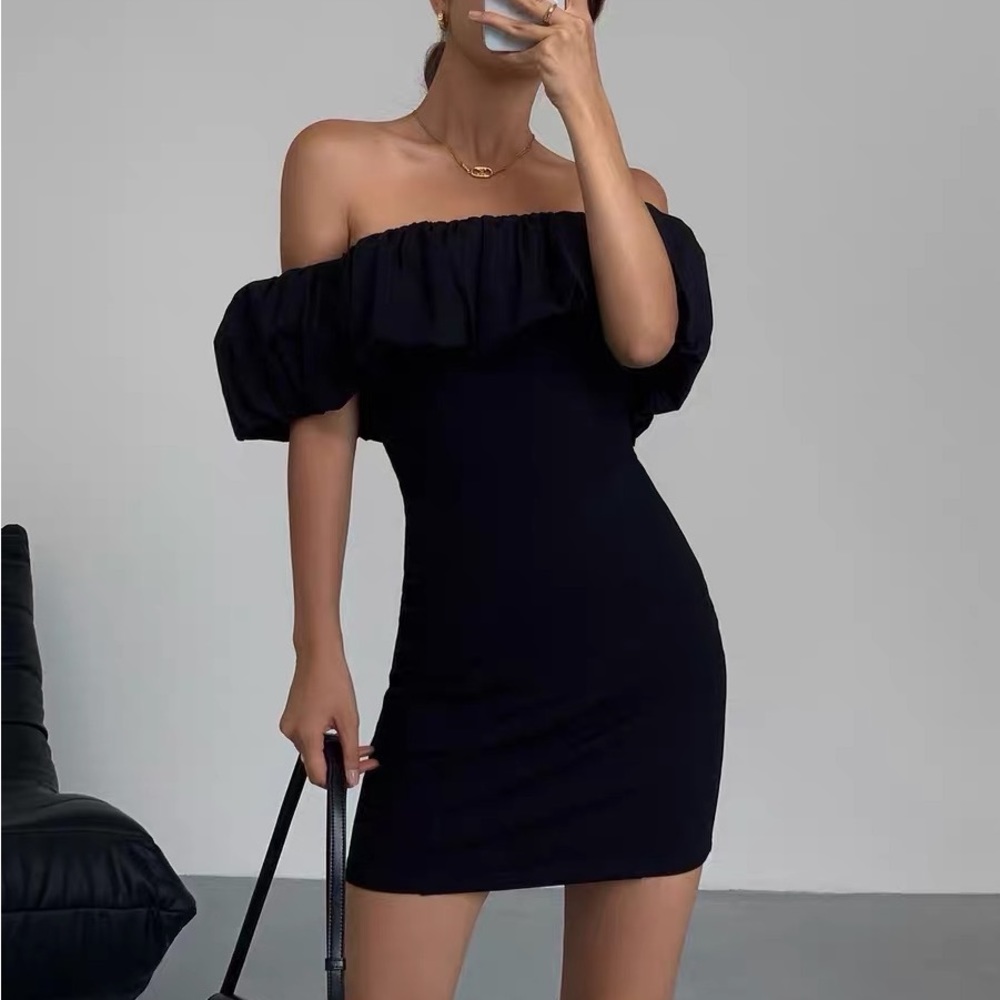 Black Off-Shoulder Mini Dress Size Small